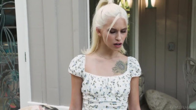 Miniature short-haired blonde Kate Bloom likes hard fuck so much