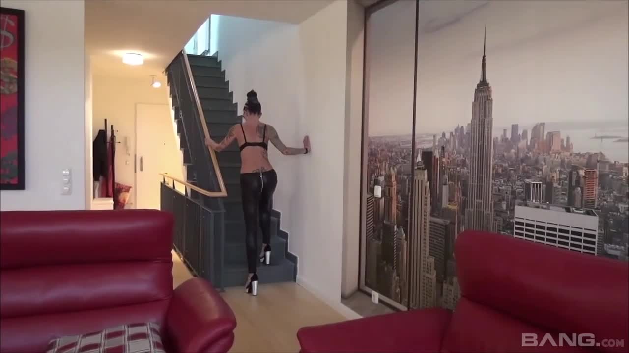 Good-looking hottie Stella likes hard sex so freaking much